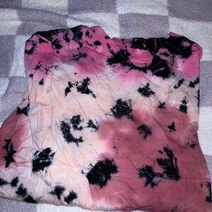 VS Pink tie dye tshirt size L. NWOT